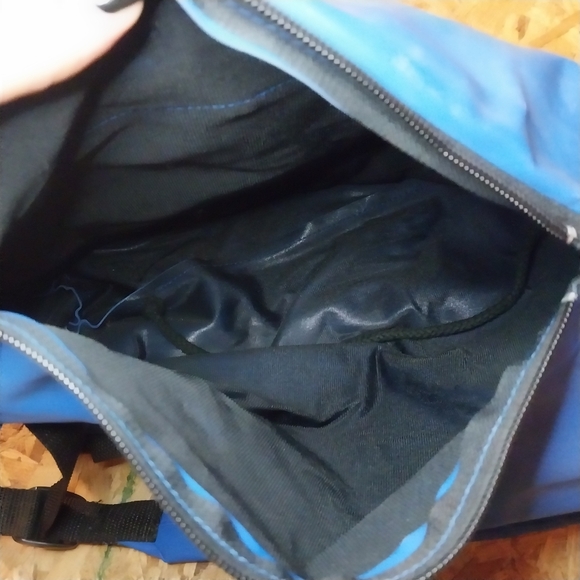 Vintage rubber backpack - Picture 5 of 9